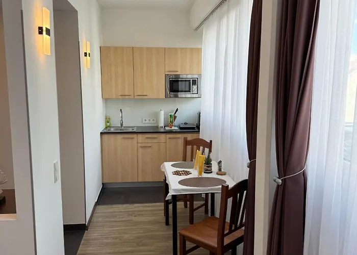Cb With Free Parking Apartment
